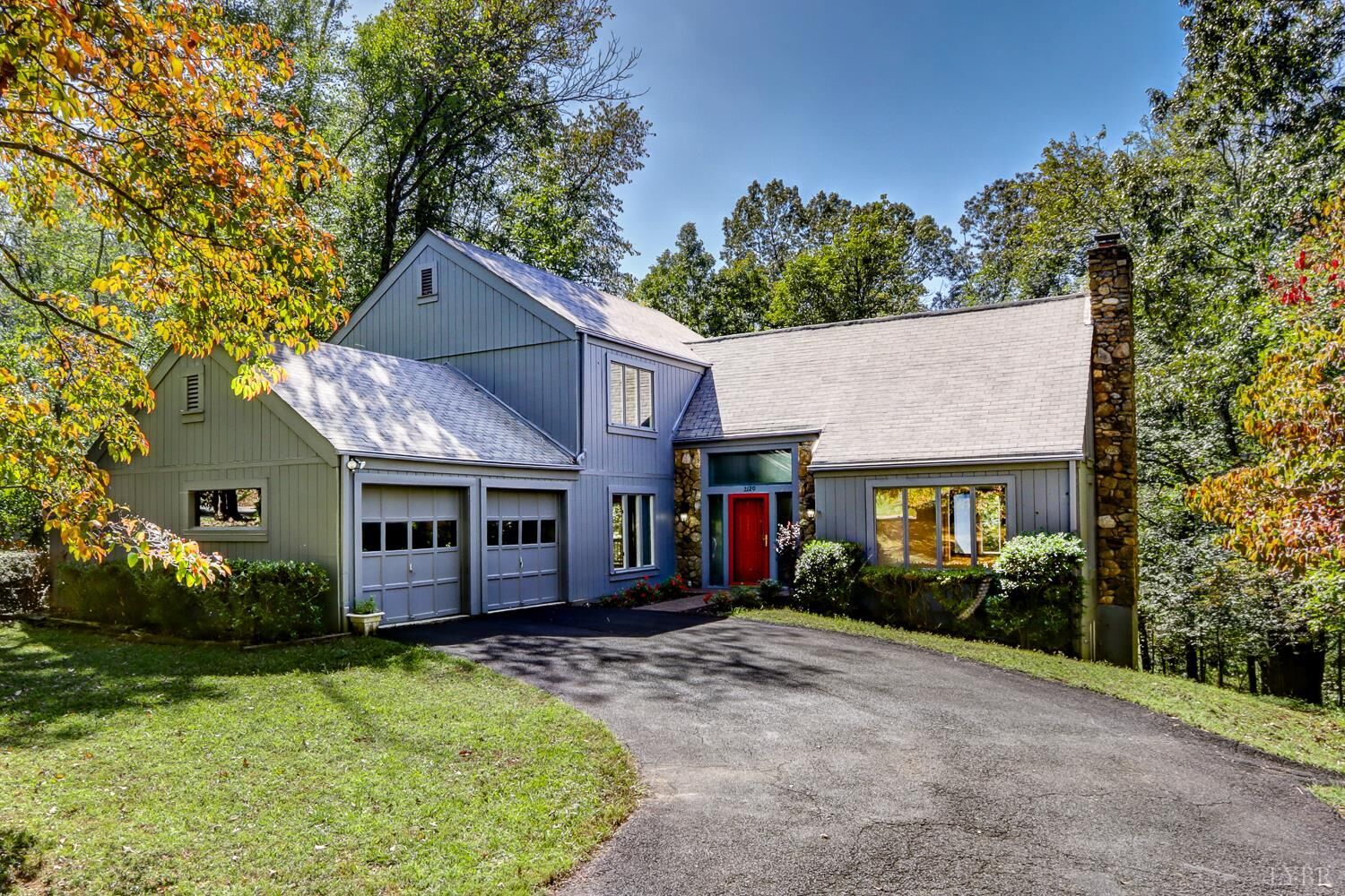 Property Photo:  2120 Surrey Place  VA 24503