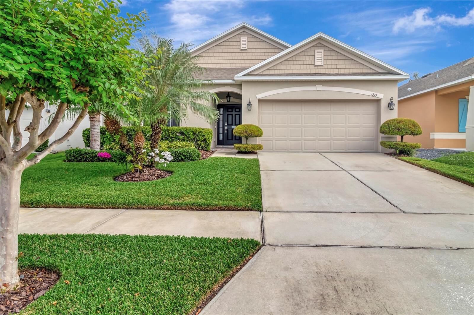 Property Photo:  1245 Water Willow Drive  FL 34736 