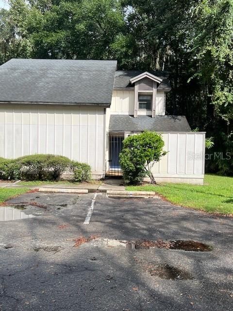 Property Photo:  319 SW 54th Drive 319  FL 32607 