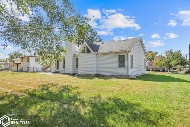 Property Photo: 10 Bell Drive IA 52501