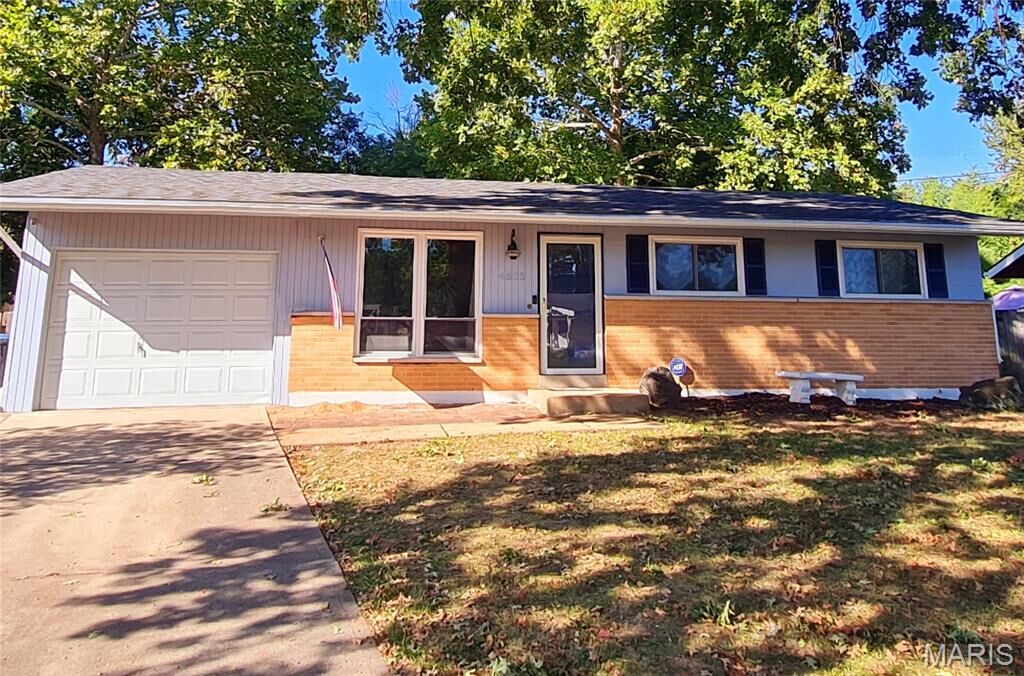 Property Photo:  4555 Burncoate Drive  MO 63129 