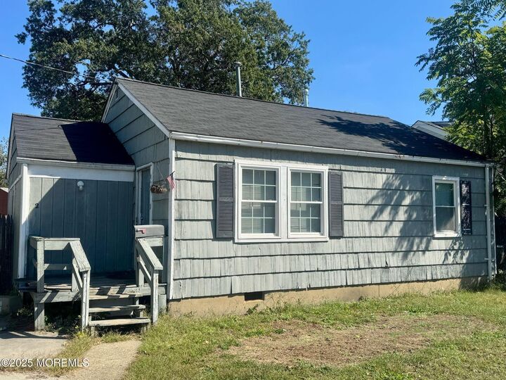 2 Saint Peters Place  Keansburg NJ 07734 photo