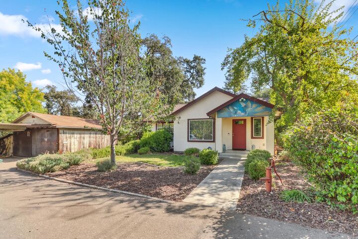 Property Photo:  6225 Luna Lane  CA 95608 