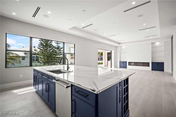 Property Photo:  1385 Merrimac Avenue  FL 34145 
