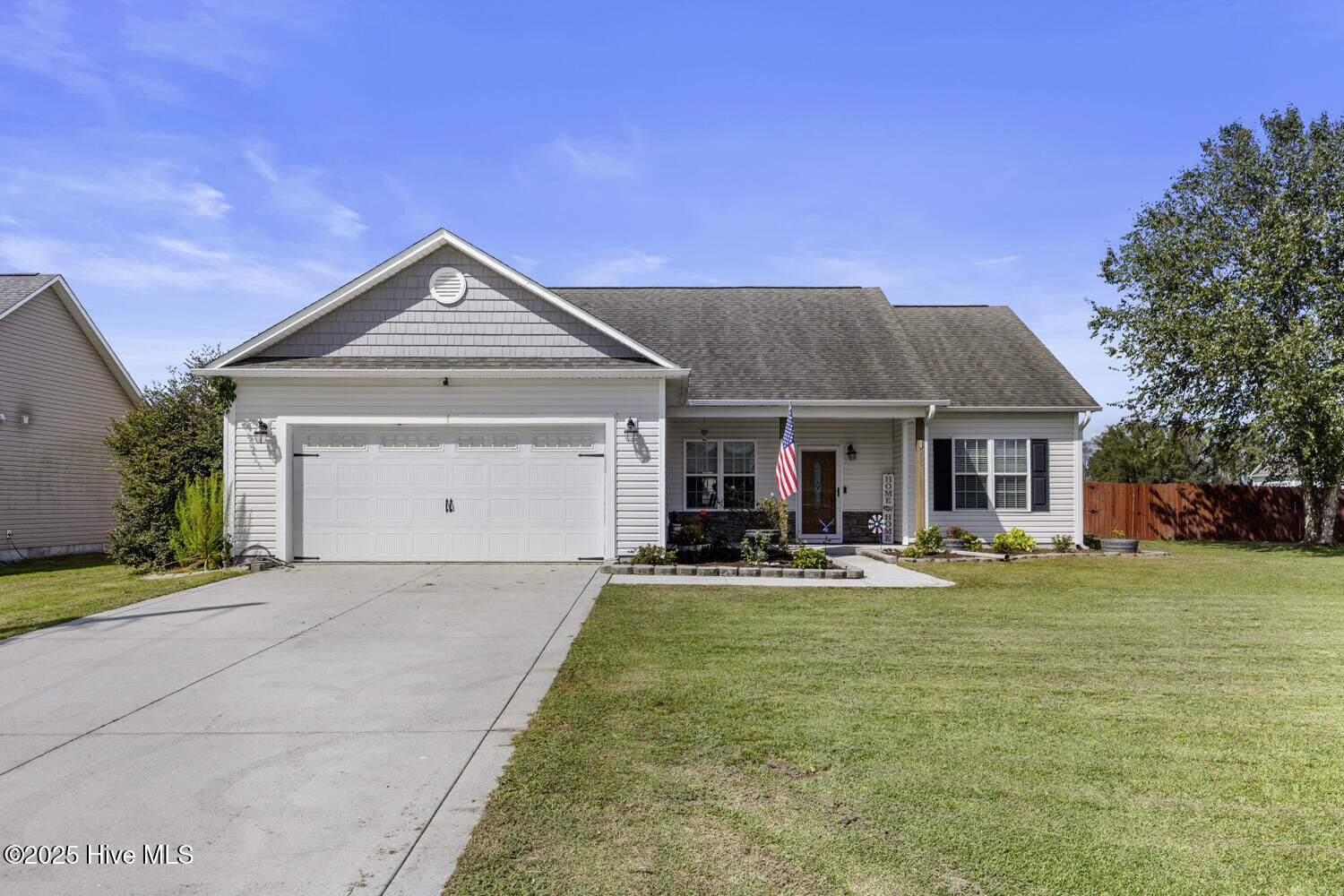 Property Photo: 200 Classy Court NC 28574