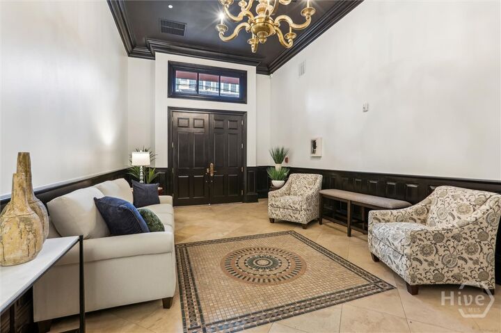 Property Photo: 2 E Perry Lane Units A, B And C GA 31401