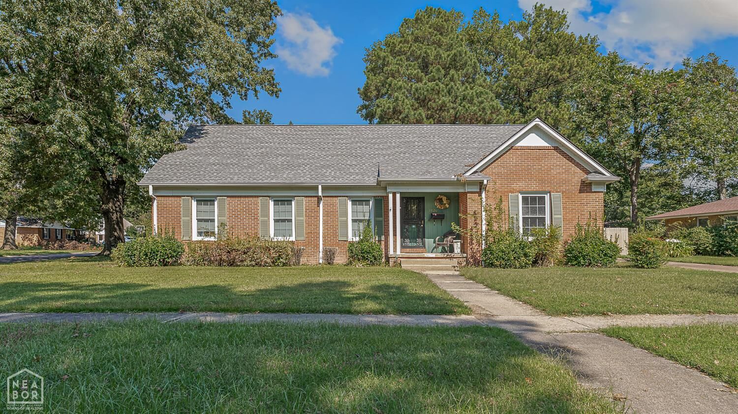 Property Photo:  1620 Willow Street  AR 72315 