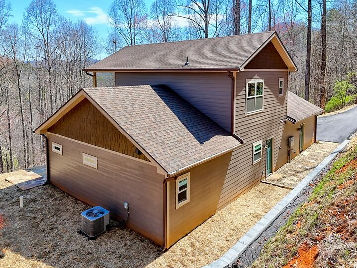 Property Photo: 1378 Summit Trail GA 30546