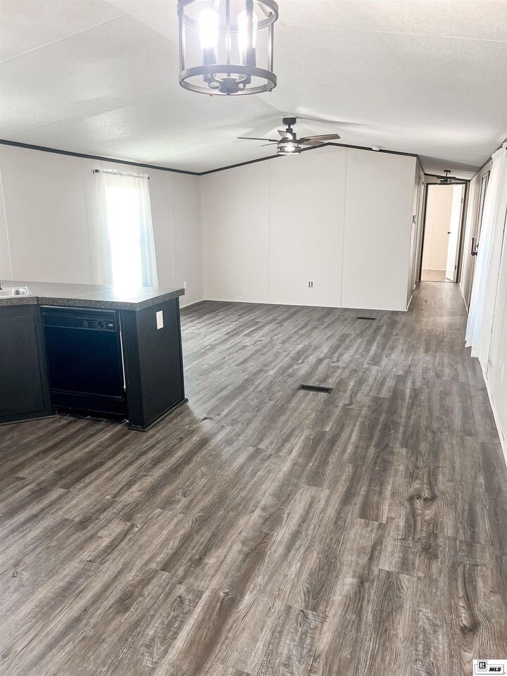 Property Photo: 1113 Luebenia Road LA 71225