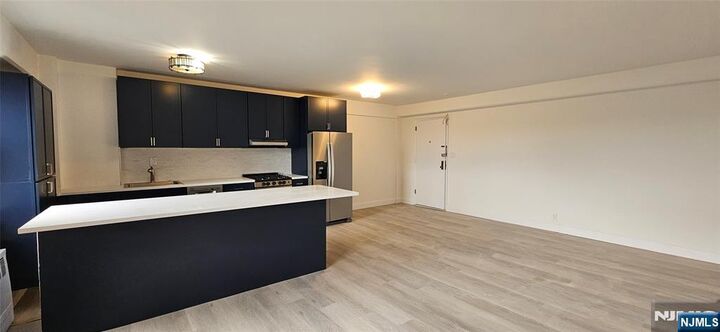 8800 Boulevard East 7K  North Bergen NJ 07047 photo