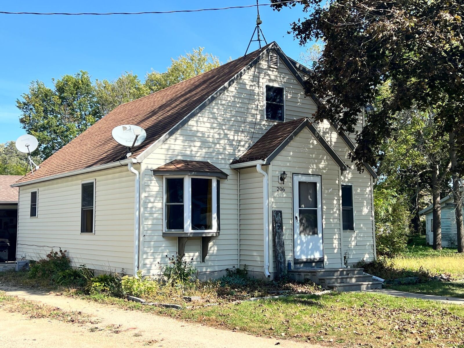 Property Photo: 206 McKinley Street MN 56007