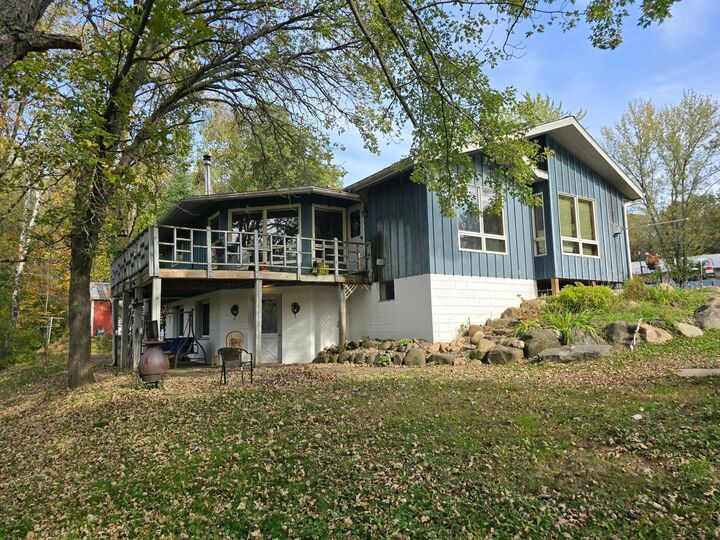 Property Photo:  2240 / 2276 240th Avenue  MN 55051 