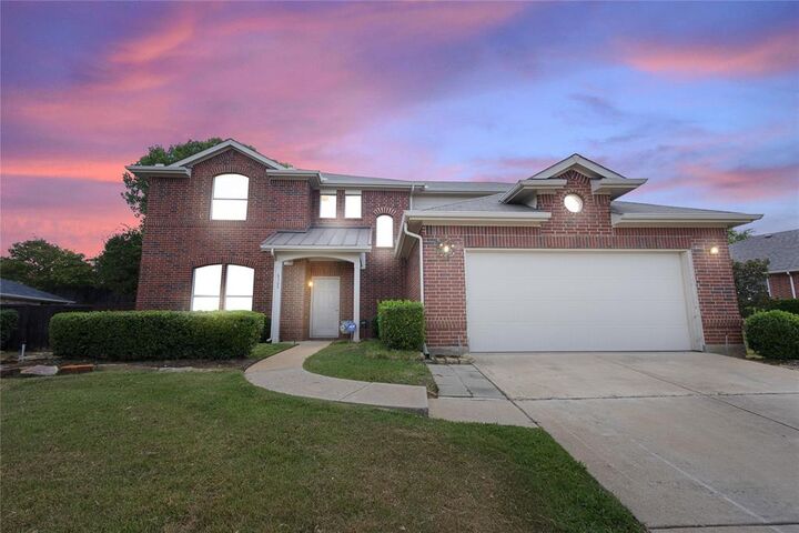 Property Photo: 6306 Pool View Drive TX 75249