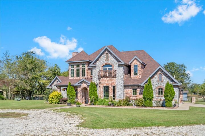 Property Photo: 13980 L C Hickman Road AR 72736