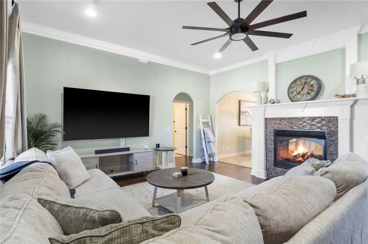 Property Photo: 803 Dollar Street AR 72718