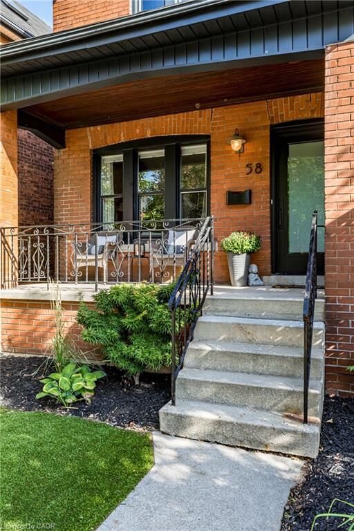 Property Photo:  58 Chatham Street  ON L8P 2B4 