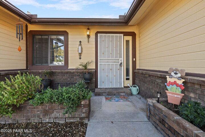 Property Photo:  3443 N Navajo Drive  AZ 86314