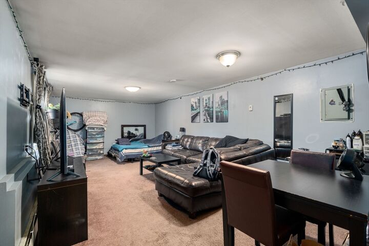 Property Photo:  688 Boston Post Rd E 100  MA 01752 