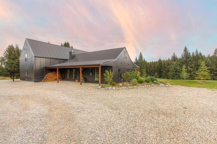 29327 Range Road 52 11  Rural Mountain View County AB T4C 1A8 photo