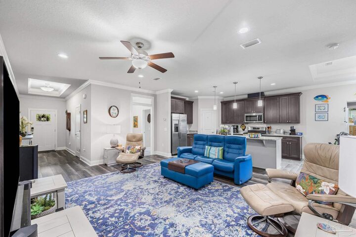 Property Photo: 1847 Medlin Ct FL 32566