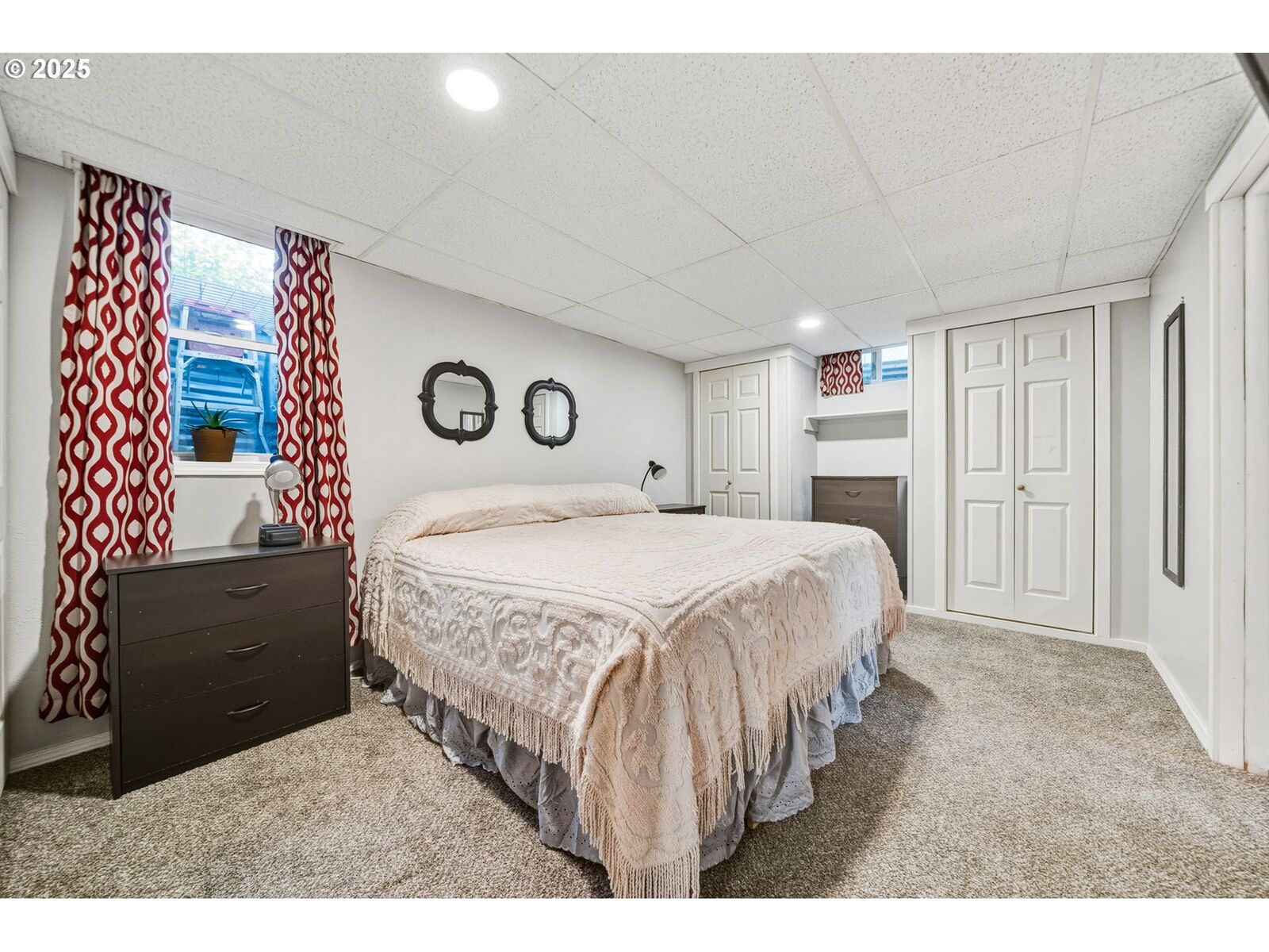 Property Photo: 16110 SE Clay St OR 97233