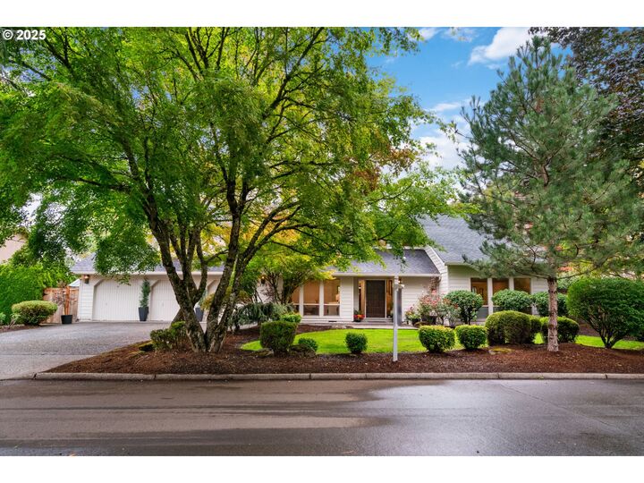 Property Photo: 105 Santa Fe Dr WA 98661