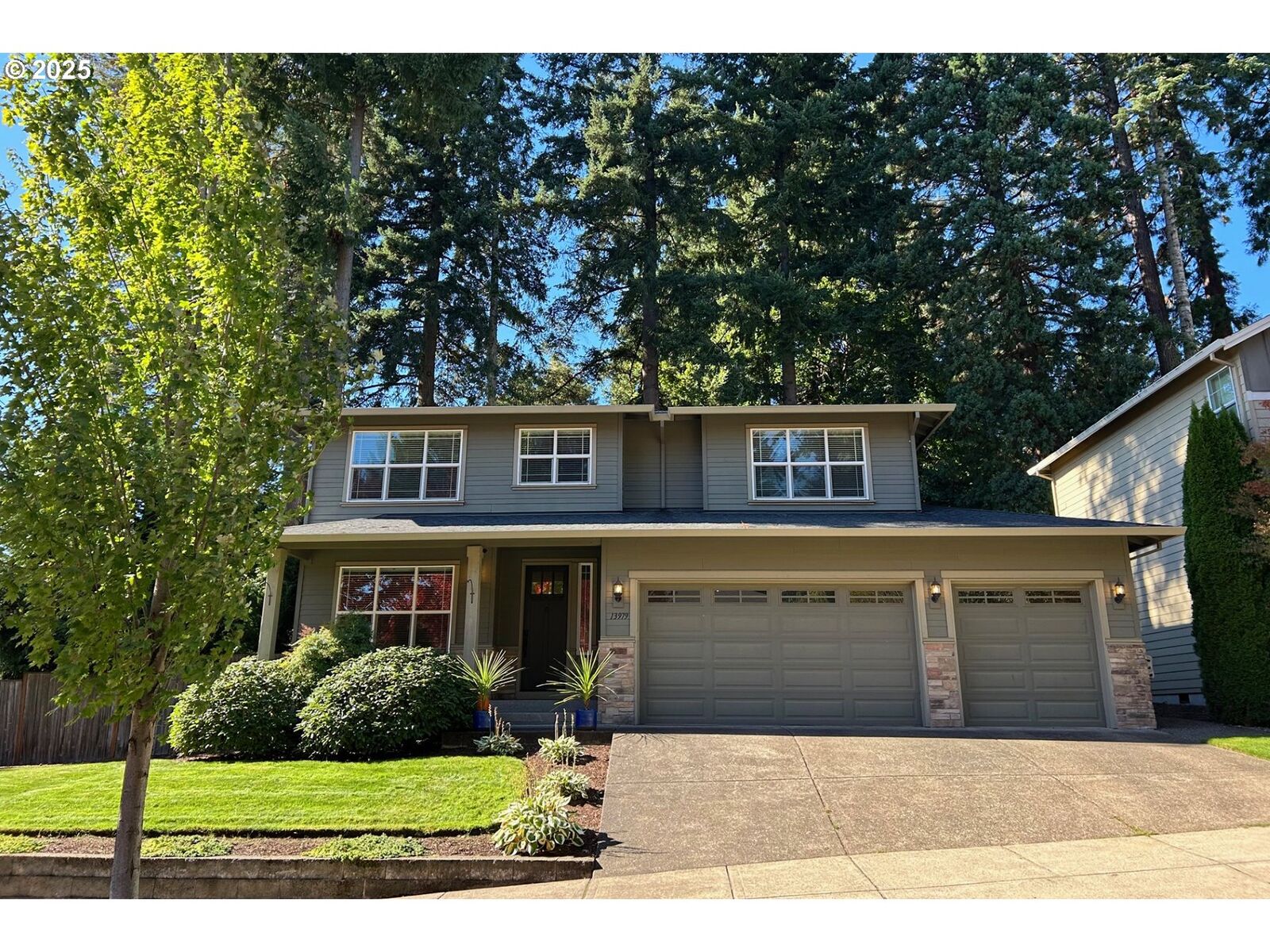 Property Photo:  13979 SW 95th Ave  OR 97224 