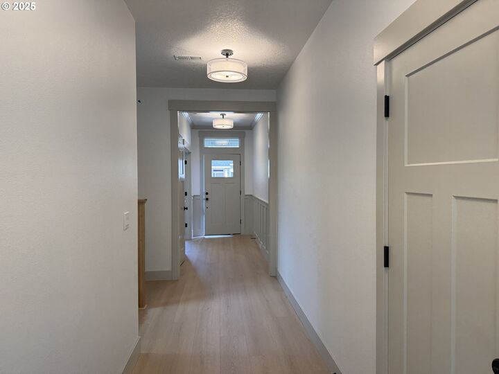 Property Photo:  14186 SE Iseli Ln  OR 97015 