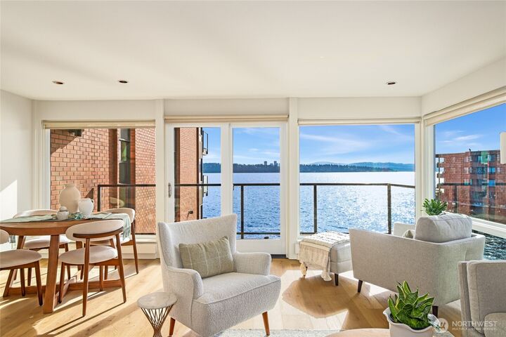 2360  43rd Avenue E 307  Seattle WA 98112 photo