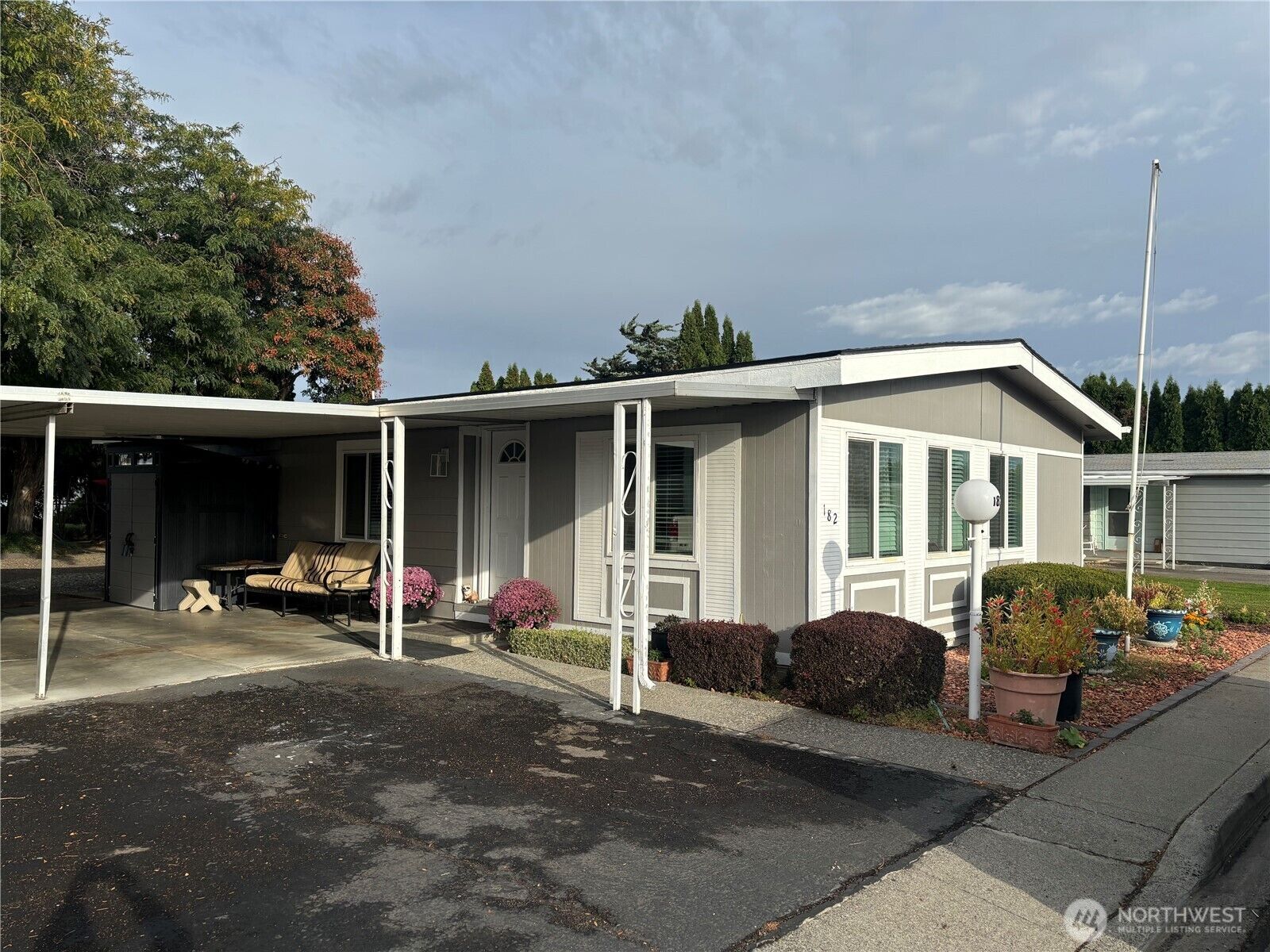 Property Photo: 7901 W Clearwater Avenue 182 WA 99336