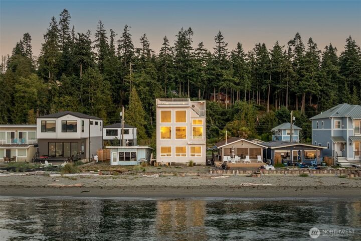 Property Photo:  6436  Ebb Tide Lane  WA 98249 