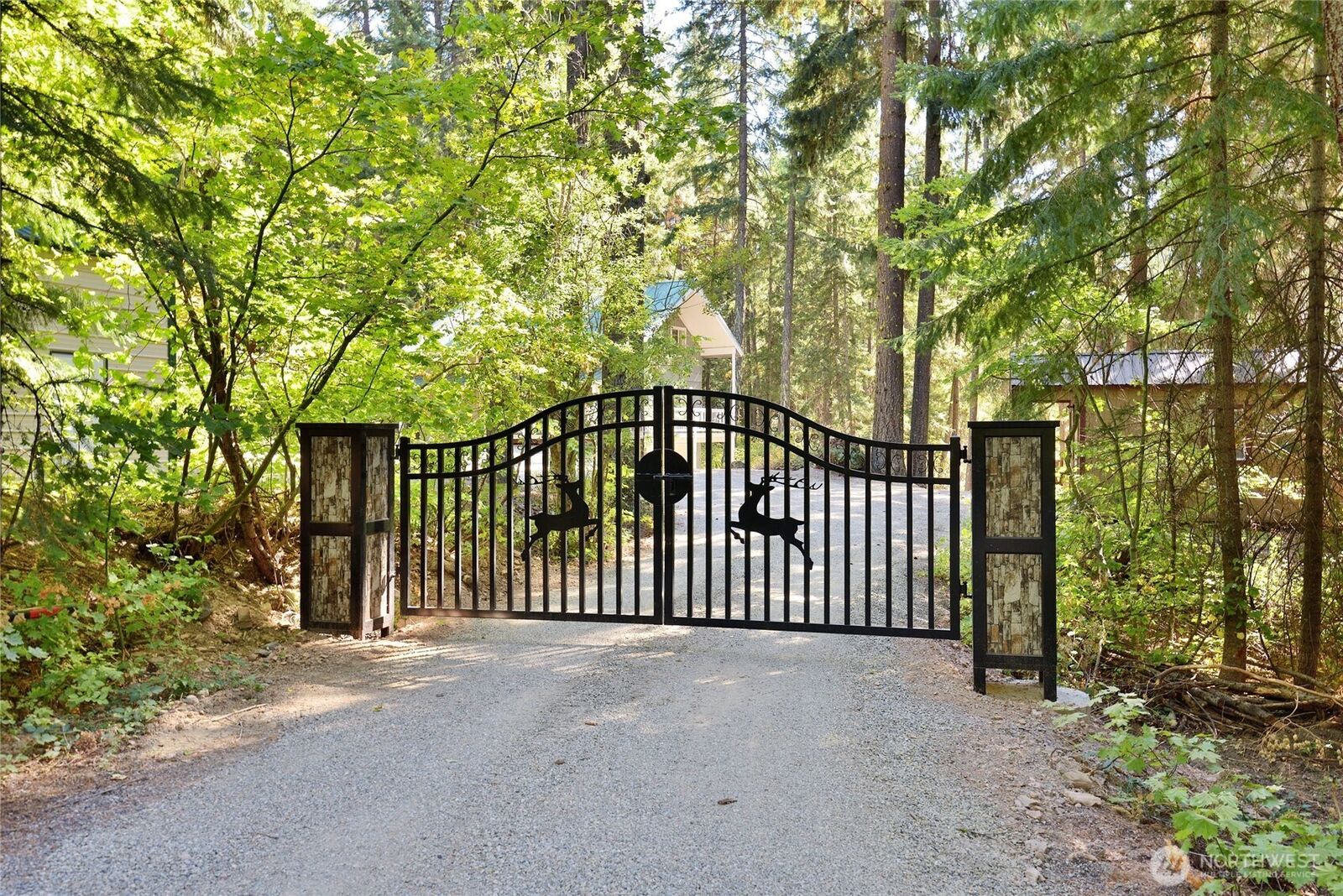Property Photo: 30 Crawford Lane WA 98940