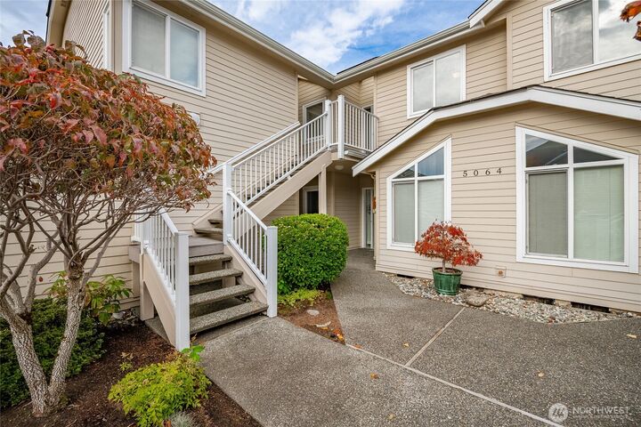 Property Photo: 5064 Festival Boulevard 2B WA 98226
