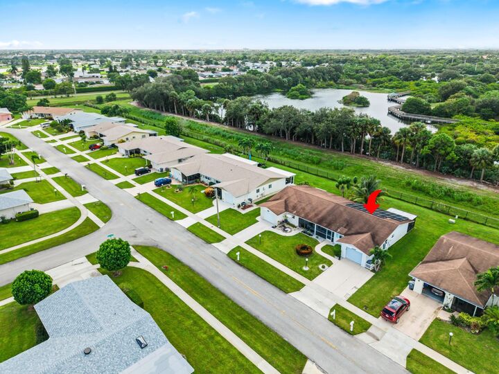 Property Photo: 13379 Via Vesta B FL 33484