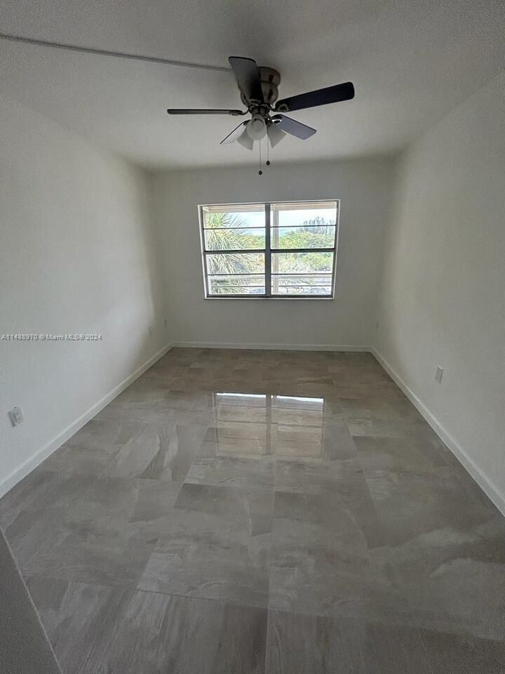 Property Photo: 4314 NW 9th Avenue 4-3A FL 33064