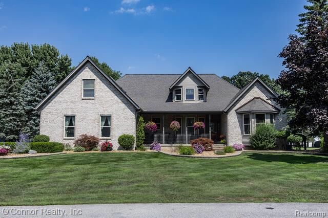Property Photo:  765 Lomasney Lane  MI 48040 