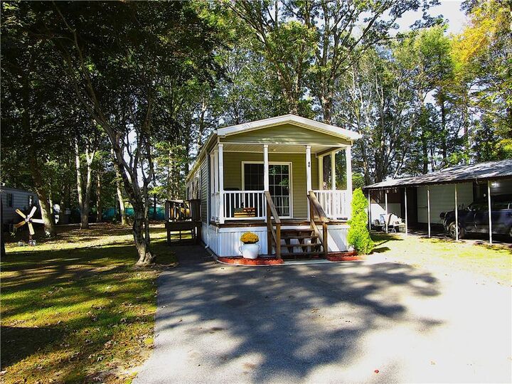 Property Photo: 40 Leisure Way RI 02816