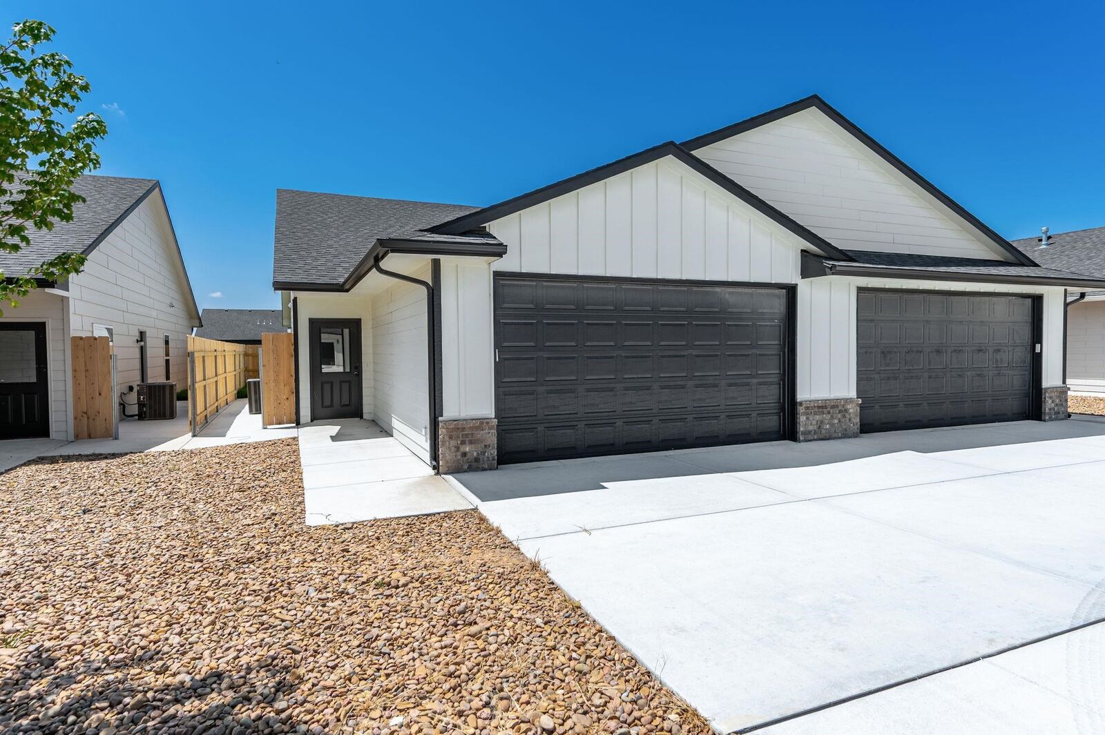 Property Photo:  501 E Harper St  KS 67147-8955 