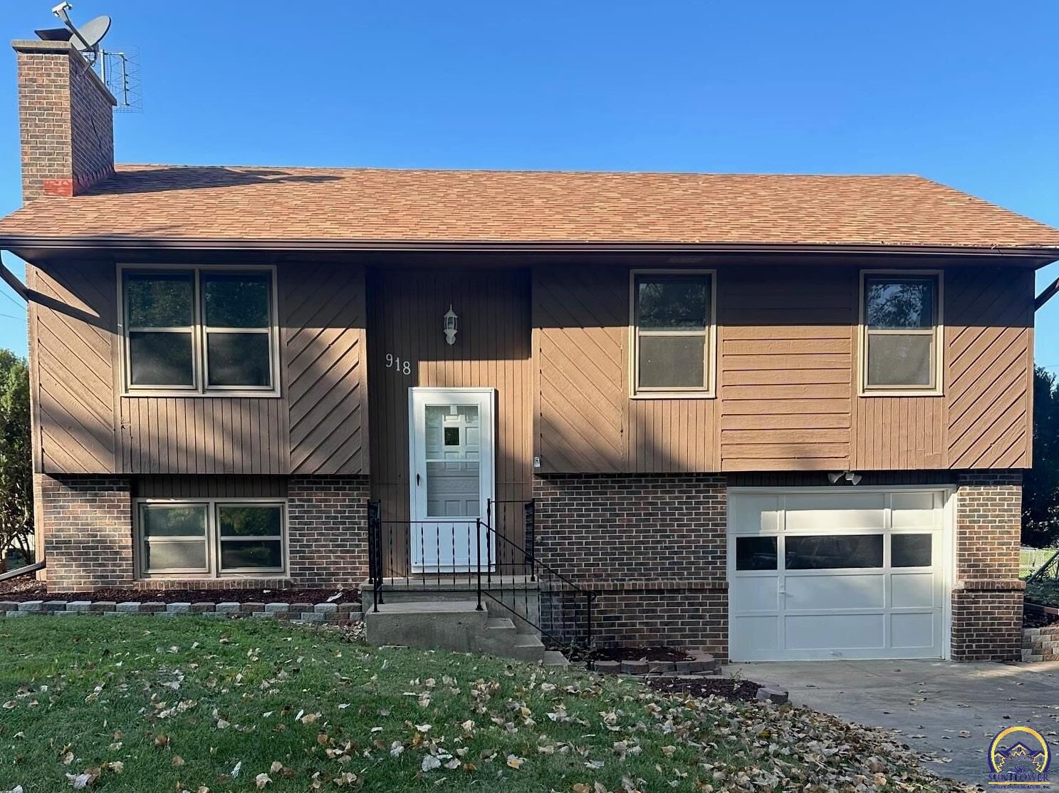 Property Photo: 918 E Logan Ave KS 66801