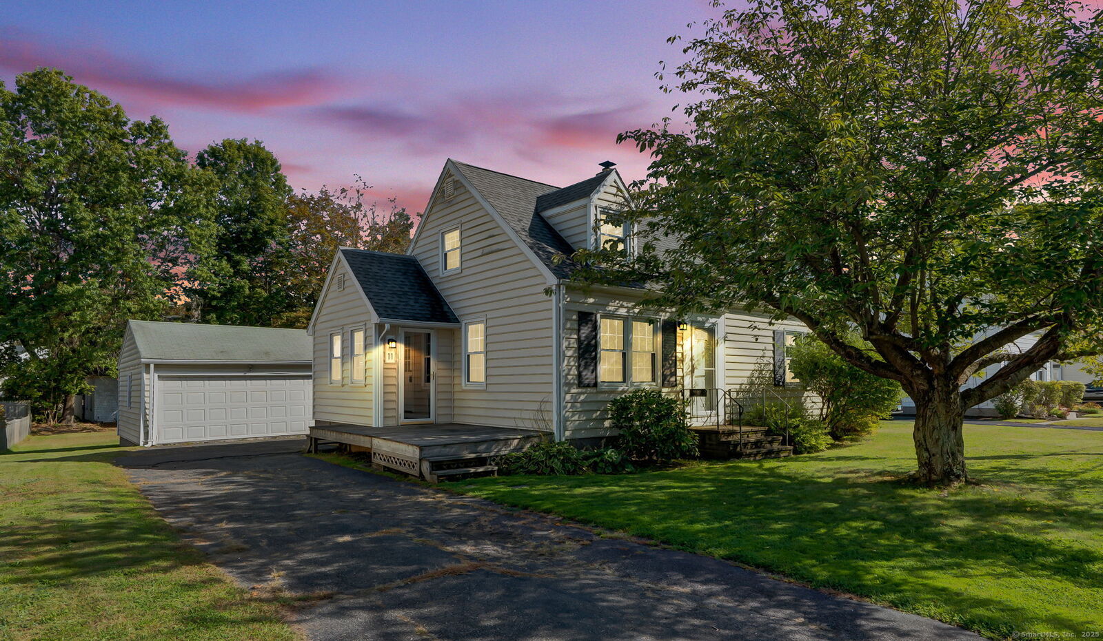 Property Photo: 11 Fern Street CT 06096