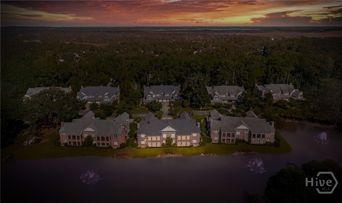 Property Photo: 1102 River Oaks Drive GA 31324