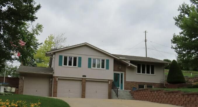 70 Caribou  Circle  Council Bluffs IA 51503 photo