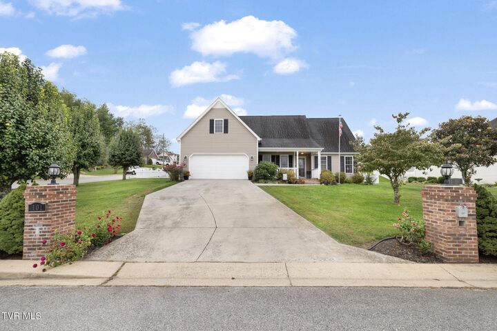 Property Photo: 101 Yarrow Drive TN 37618