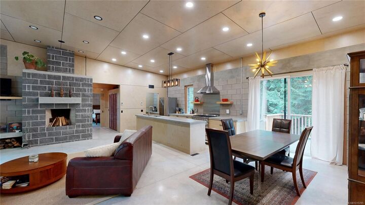 Property Photo: 362 Spruce Ave BC V0R 1X1