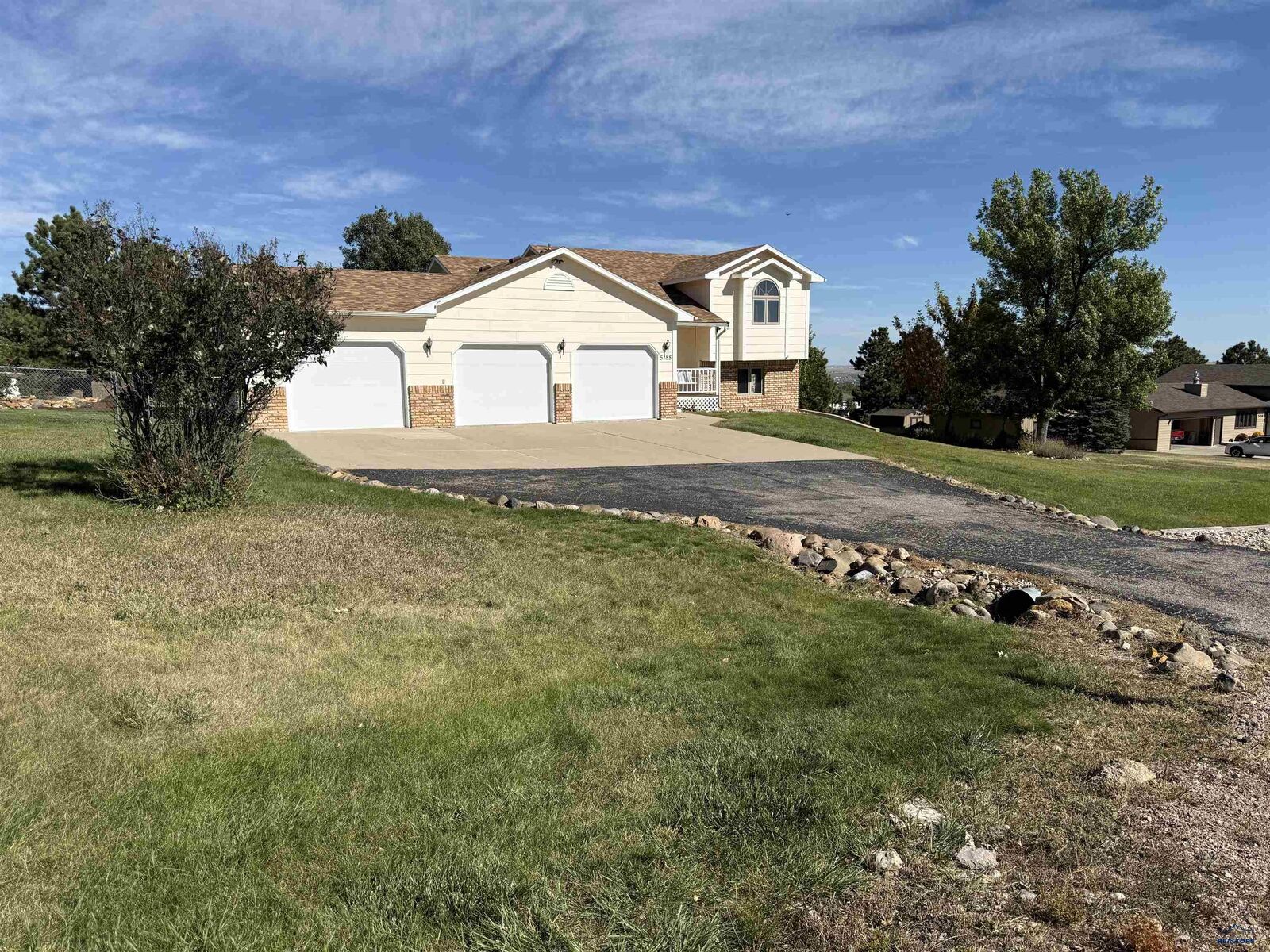 Property Photo: 5188 Ridgeview Rd SD 57701-9223