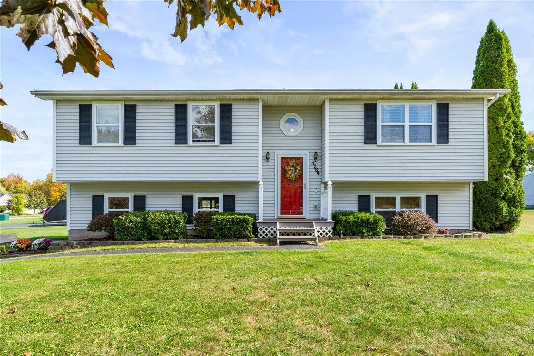 Property Photo:  5784 Coppersmith  NY 14519 