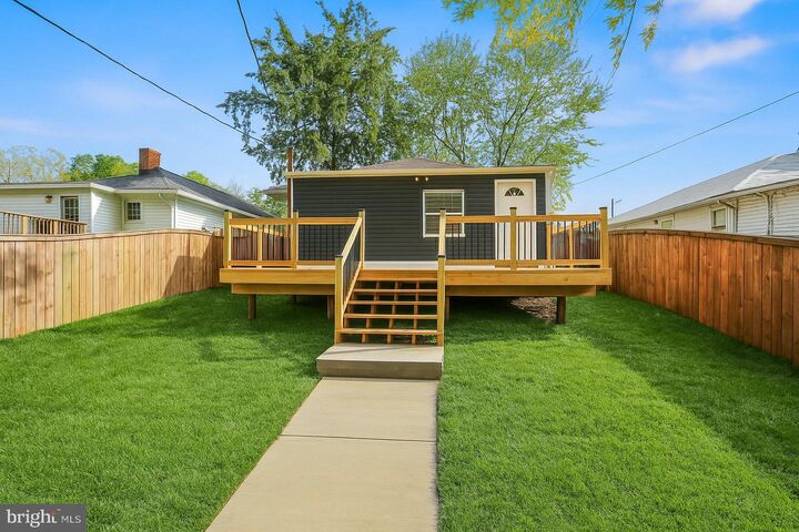 Property Photo:  103 Pennsylvania Avenue  MD 21701 