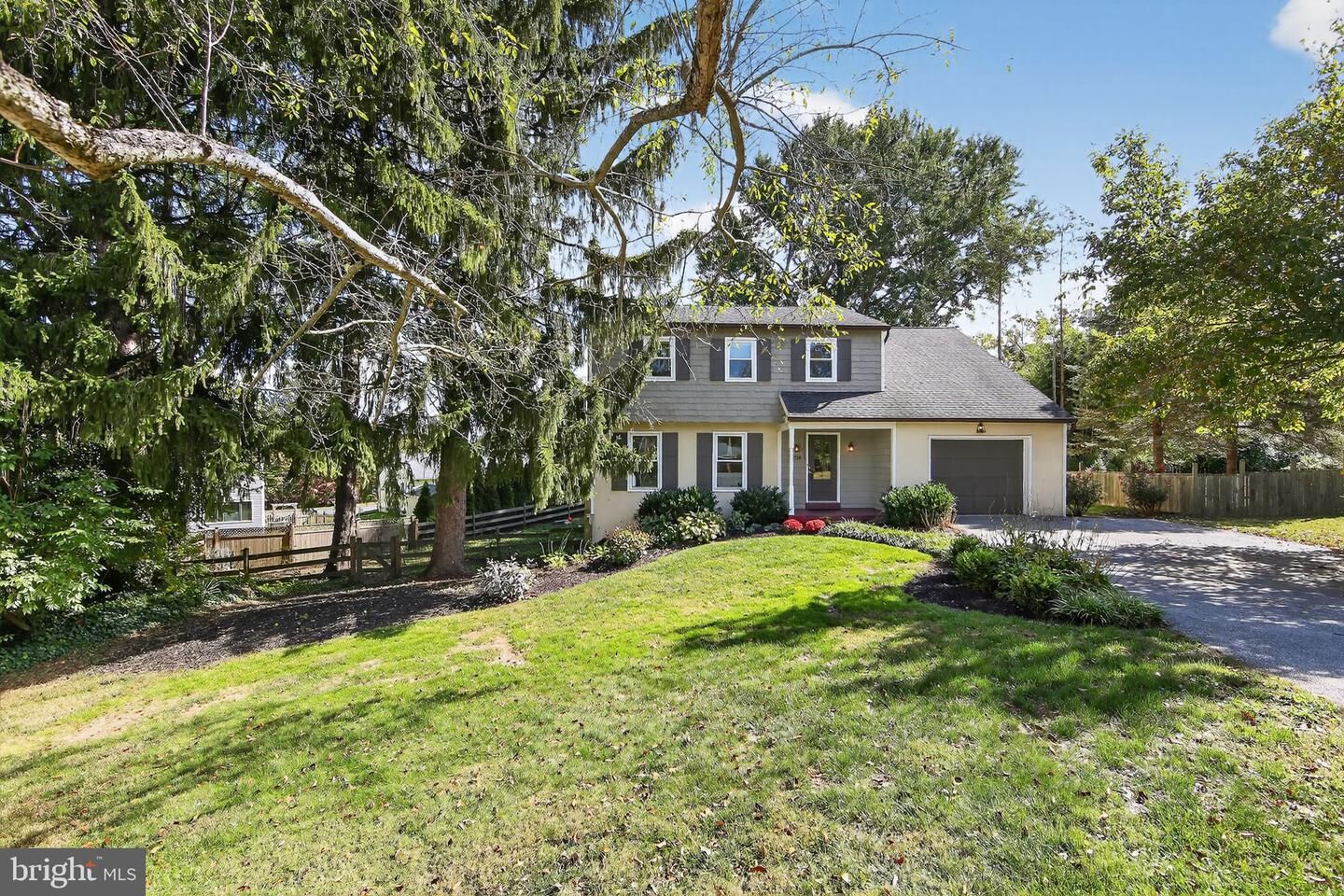 Property Photo: 204 Ford Circle PA 19380