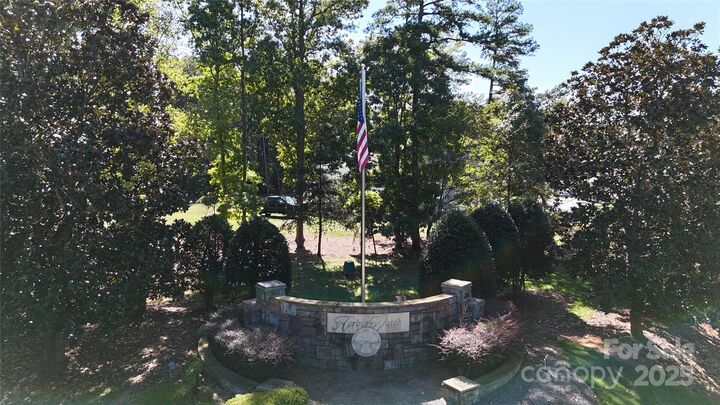 Property Photo:  204 S Harbor Watch Drive  NC 28677 