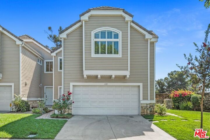 Property Photo: 439 Orange Grove Pl CA 91103